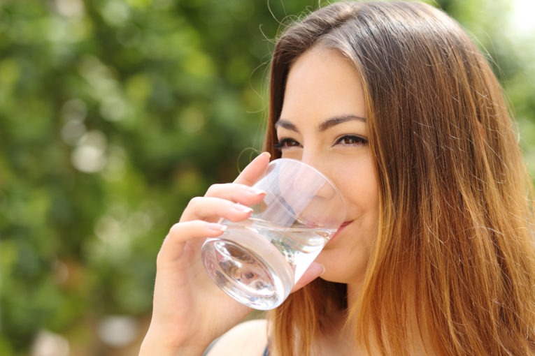 5 cách tự nhiên giúp xóa nếp nhăn khi cười, lấy lại làn da tươi trẻ ngay tại nhà